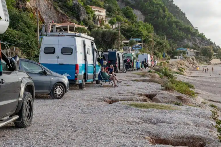 Mobile homes sur la plage de Kathisma Beach à Lefkada